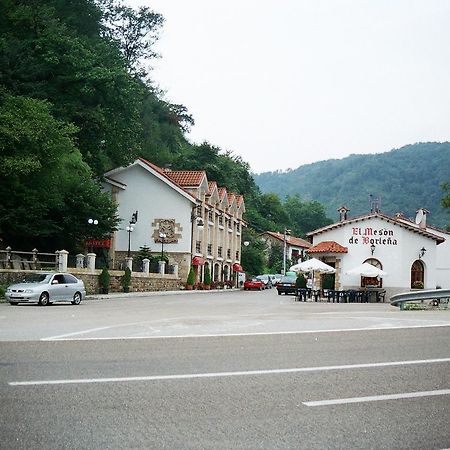 Hotel De Borleña Buitenkant foto