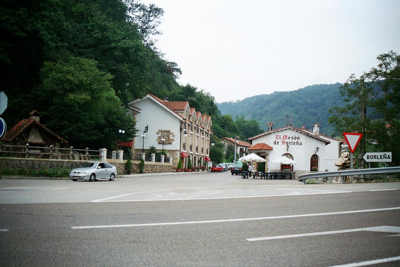 Hotel De Borleña Buitenkant foto